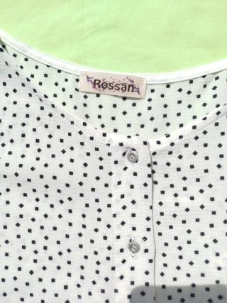 Blusa Rossan manga corta lunares