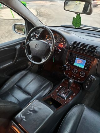 Mercedes-Benz Clase M 2004