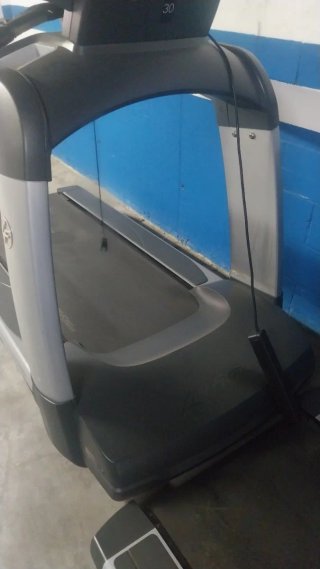 Cinta de Correr Life Fitness 95i