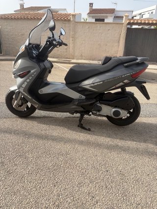 Malaguti Madison RS250 Gris km24600 impecable!