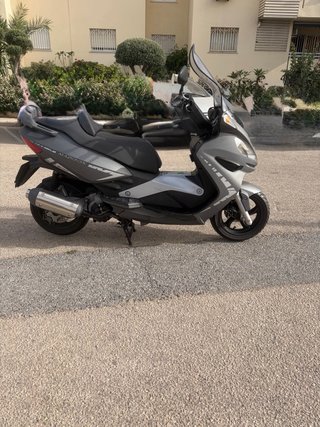 Malaguti Madison RS250 Gris km24600 impecable!