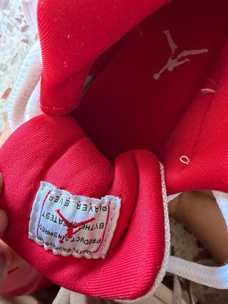 Zapatillas Jordan 11 Rojas y Blancas