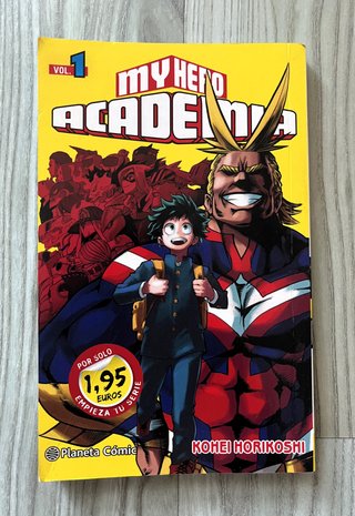 LIBRO MY HERO ACADEMIA
