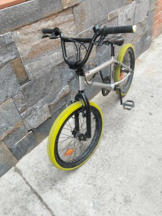 Bicicleta BMX Plata