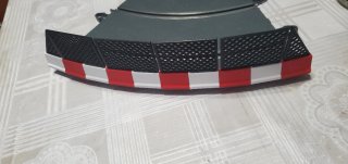 Curva Scalextric con muros y vallas