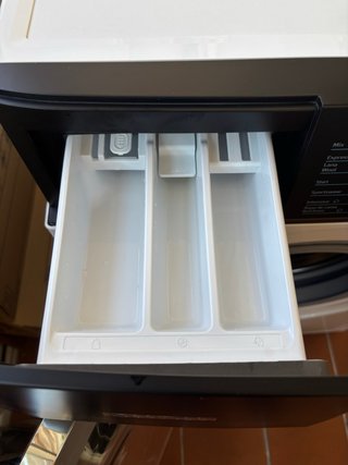 Lavadora 1.5 años, 8/10, con caja
