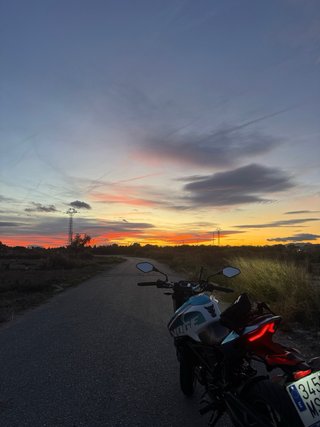 Moto Naked 24.500 KM