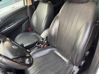 Lancia Delta 2015 para reparar