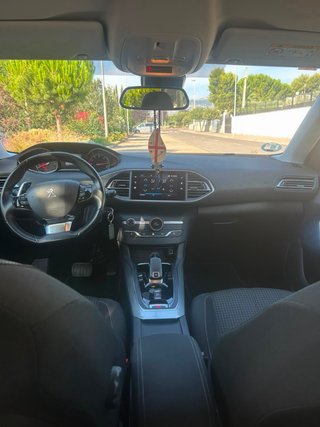 Peugeot 308 2021