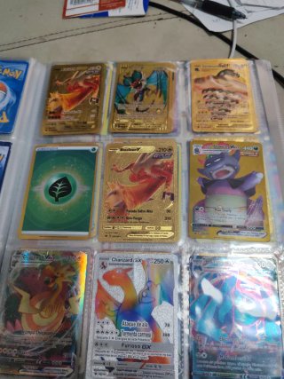 Cartas Pokémon Doradas VMAX y V
