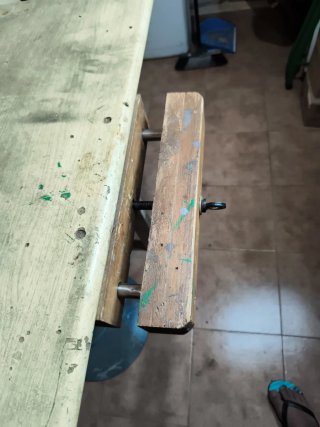 Banco de trabajo de madera prensa