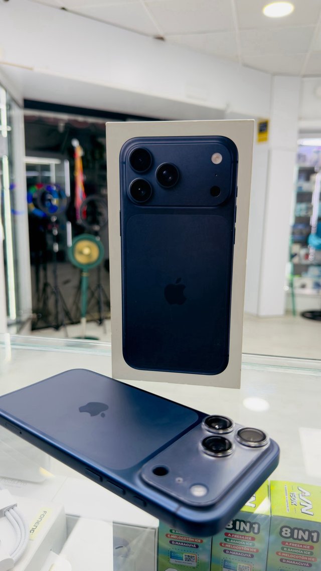 iPhone 17 Pro Max 512GB Azul Marino
