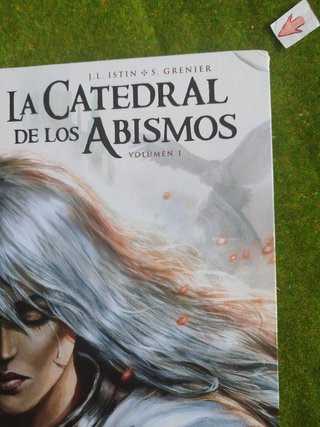 LOTE COMICS YERMO DOS TOMOS DIFERENTES