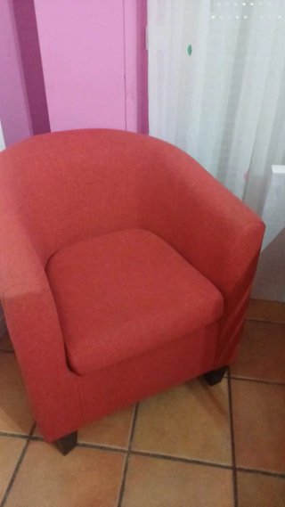 Butaca de tela roja