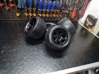 Set 4 gomme 1/8