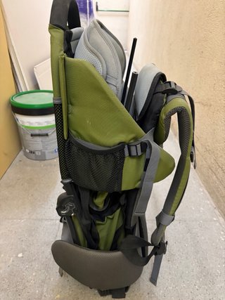 Mochila portabebés montaña