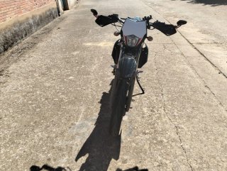 Rieju Supermotard Negra y Roja