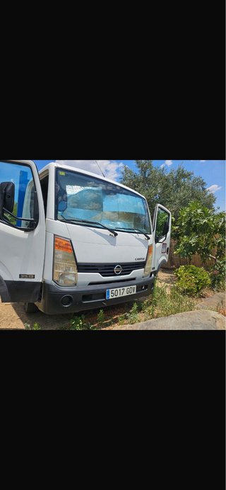 Nissan Cabstar 2008
