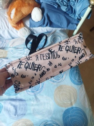 Borsa tote con tracolla e scritte