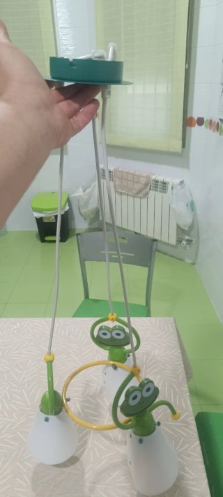Lámpara infantil ranas colgantes