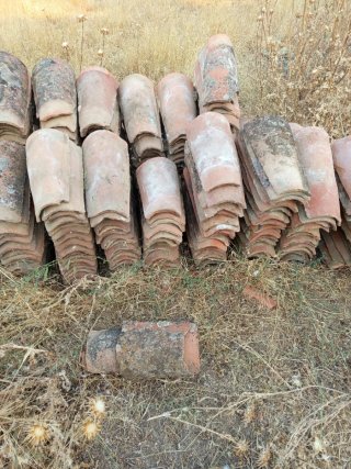 Tejas antiguas de barro