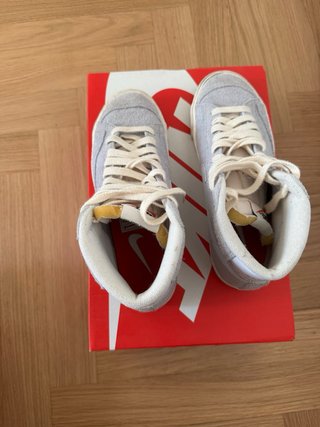 Nike Blazer Mid '77 Grigie e Bianche