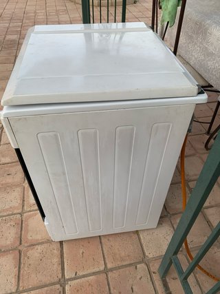 Cocina de gas butano blanca
