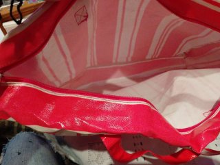 Bolso de playa Tous rayas rojas y blancas