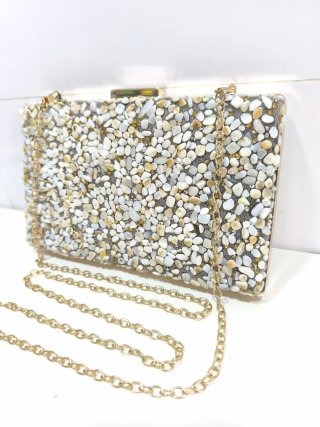 Bolso de fiesta clutch pedrería dorado
