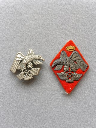 Lote Insignias Romboidales Época Franquista - Avia