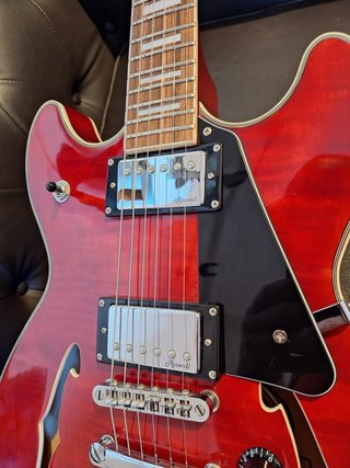 Guitarra Eléctrica Harley Benton + Ampli Fender