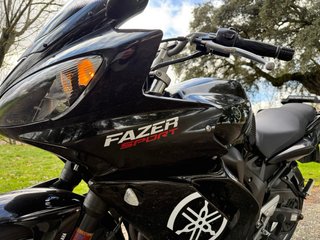 Yamaha FZ6 S2 Carenada Negra
