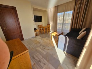 Apartamento en Benalmádena 1ª línea playa.