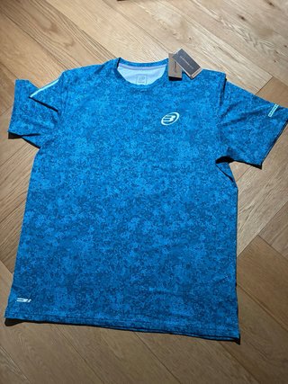 Camiseta y pantalón Bullpadel Talla L
