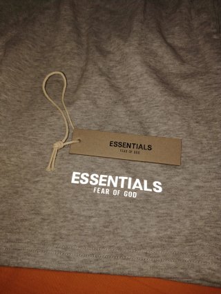 Pantalón corto de marca  Essentials Gris Talla M