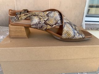 Sandalias D'Chicas Piel Animal Print Talla 40