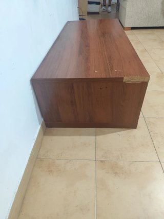 Mesa de TV de madera con 2 cajones