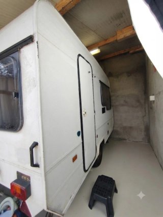 Caravana Adria Prima 350 menos 750kg.
