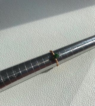 Anello filigrana oro con pietra verde