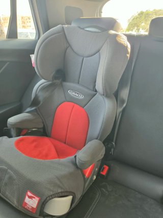 Silla de coche Graco gris y roja