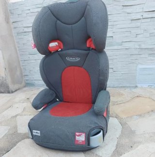 Silla de coche Graco gris y roja