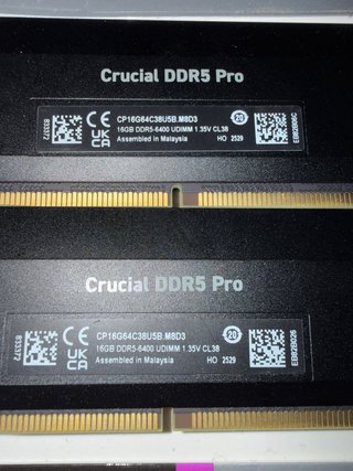 Crucial DDR5 32GB (2x16GB) 6400MT/s UDIMM Kit