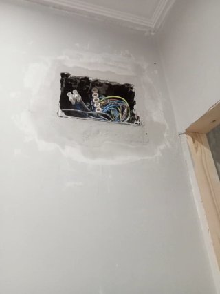 Trabajo de electricidad y reformas pintura suelo