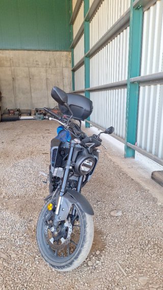 Honda CB125R Azul y Negra