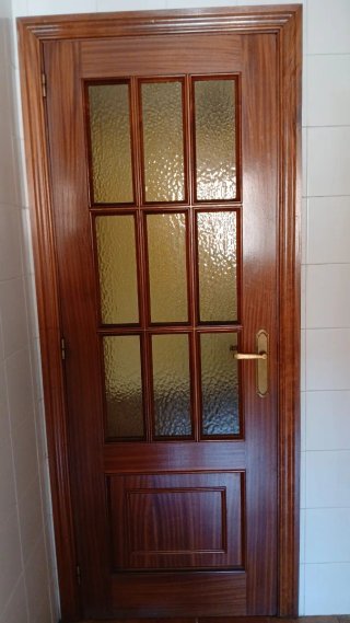 Urge Puertas de madera con cristal