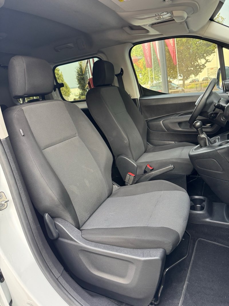 Peugeot Partner 2020, foto 11