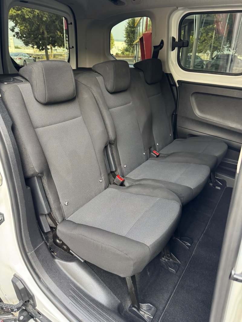 Peugeot Partner 2020, foto 12