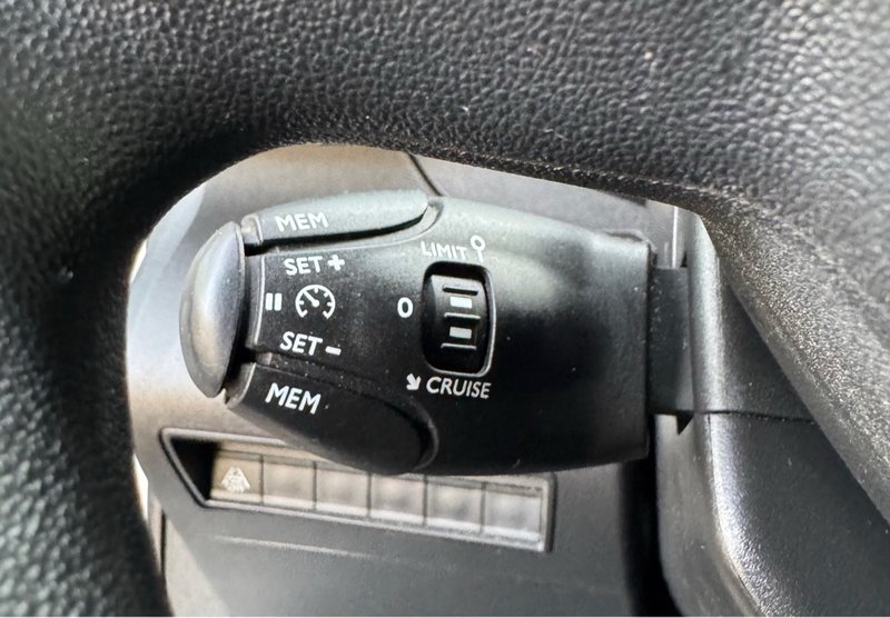 Peugeot Partner 2020, foto 17