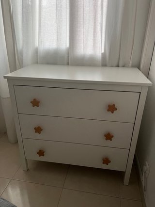 Cajonera blanca 3 cajones con tiradores estrella