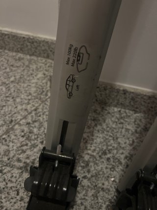 Barras del coche marca toyota